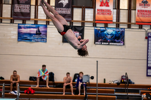 01-04 UHS Swim and Dive v Bloomington